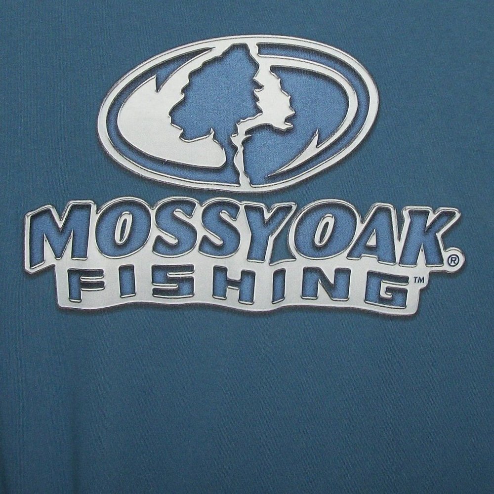 Gently Worn Blue Mossy Oak Fishing T Shirt 2X XXL